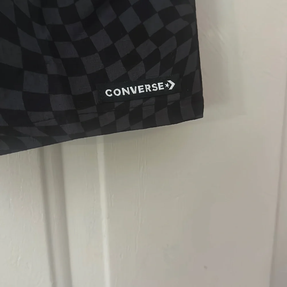 CONVERSE PULL-ON FABRIC SHORTS: BLACK/GRAY CHECKERED: NEW WITH TAGS: SIZE 7